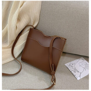 medium square bag